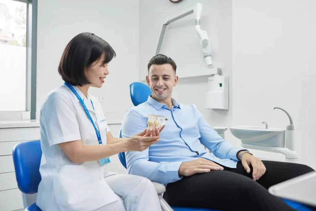 Dental implants in Vietnam for Australians consultation with international patients