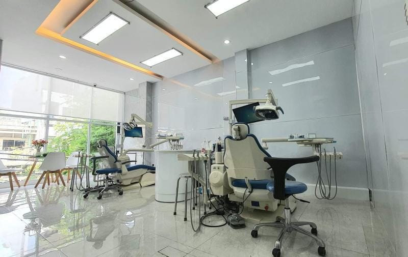 Modern dental clinic in Vietnam offering dental treatment for international patients.